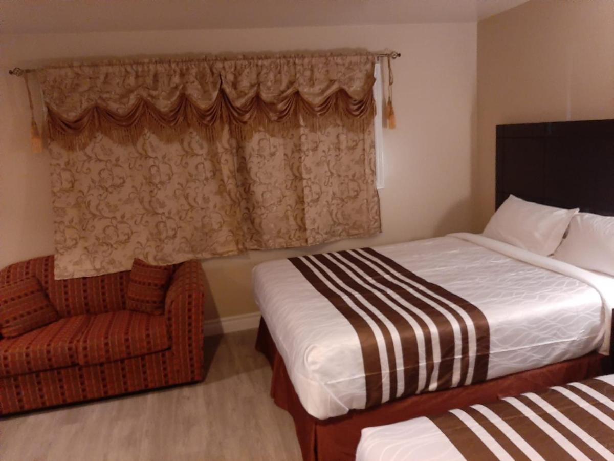 האליברטון Silver Maple Motel מראה חיצוני תמונה