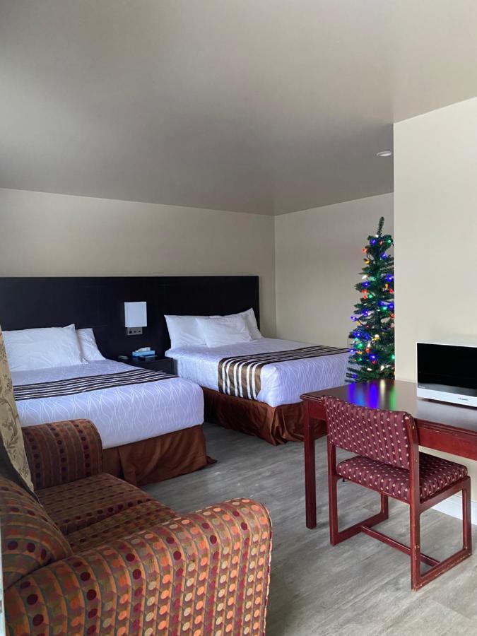 האליברטון Silver Maple Motel מראה חיצוני תמונה